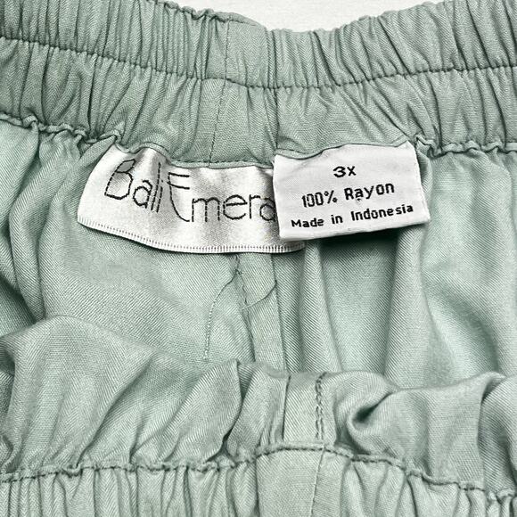 Light Green Embroidered Lacey 2 Piece Women’s Set Skirt And Blouse Plus Size 3X - Picture 7 of 15